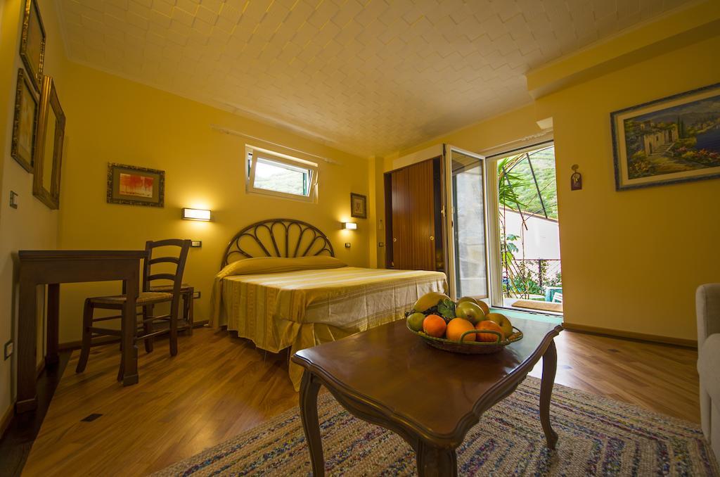 Hotel Luciano Riomaggiore Habitación foto